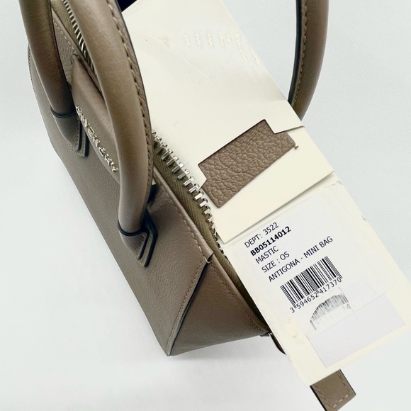 Givenchy Antigona Mini Bag - Picture 1 of 8